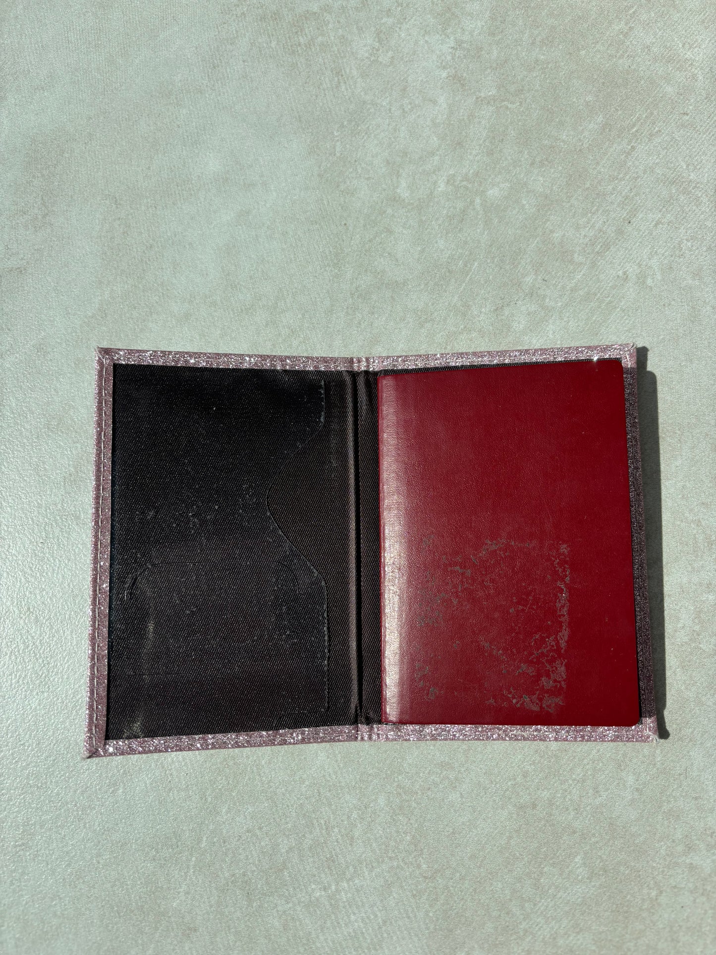 The Eiranel Passport Holder Pink