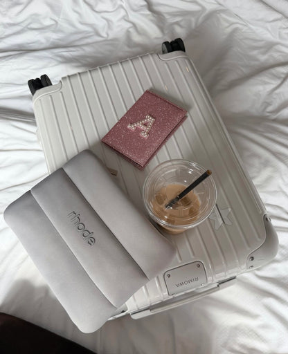 The Eiranel Passport Holder Pink